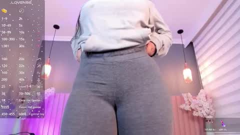 Snapshot of babe_sophiee chatting on October 16, 3:50 am babe_sophiee online show from October 16, 3:50 am