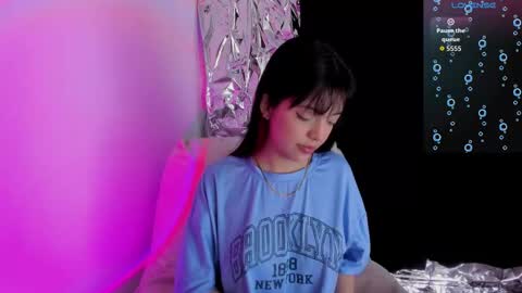 Queen B online show from September 29, 5:56 pm