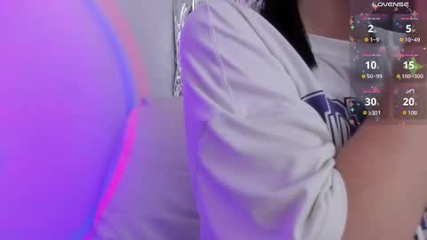 Queen B online show from October 12, 5:26 pm