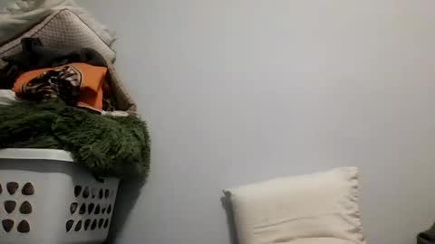 lil hot babe online show from February 2, 4:37 am