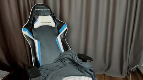 Alice online show from November 6, 9:40 pm