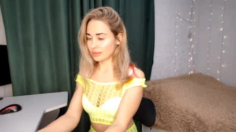 Alis online show from April 3, 11:11 pm