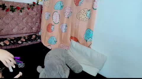 baby_harlow15 online show from February 25, 11:19 pm