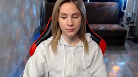 baby_kitte online show from March 19, 5:57 am