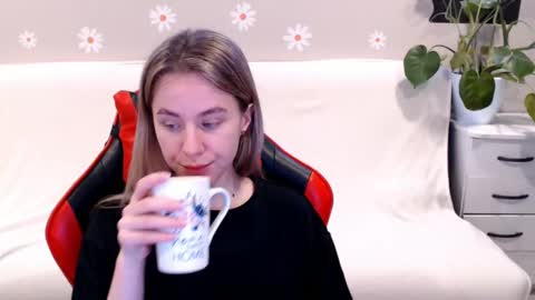 baby_kitte online show from February 28, 4:53 pm