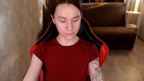 baby_kitte online show from December 16, 4:08 am