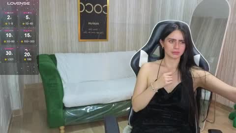 Snapshot of baby_lush_t chatting on September 27, 8:17 pm Bella online show from September 27, 8:17 pm