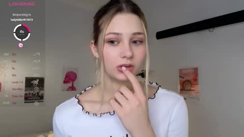 Ruth online show from October 22, 8:32 pm