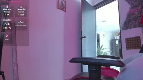 Snapshot of baby_smith chatting on March 7, 2:23 pm FOLLOW ME online show from March 7, 2:23 pm