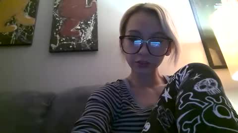 yasmin blake online show from December 24, 9:17 am