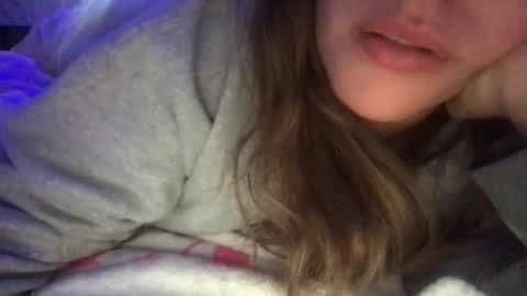 babyhoney333 online show from February 1, 3:03 am