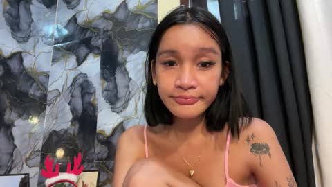 Snapshot of babynexy69 chatting on October 20, 7:24 am Nexie online show from October 20, 7:24 am