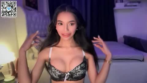Snapshot of babysabrinaxx chatting on September 23, 5:52 pm babysabrinaxx online show from September 23, 5:52 pm