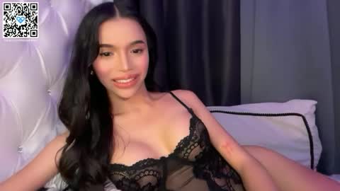 Snapshot of babysabrinaxx chatting on September 25, 2:57 pm babysabrinaxx online show from September 25, 2:57 pm