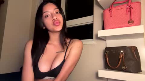 babyynaughty online show from September 24, 7:04 am