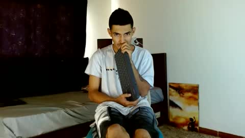 Vanessa and  Cash Master online show from November 1, 3:33 pm