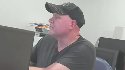 bad_boy4u2abuse online show from September 16, 3:30 am