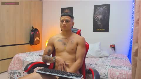 Snapshot of bad_boy__777 chatting on September 25, 7:10 pm bad_boy__777 online show from September 25, 7:10 pm