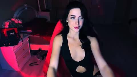 Miss Desire...do you remember online show from December 4, 6:24 am