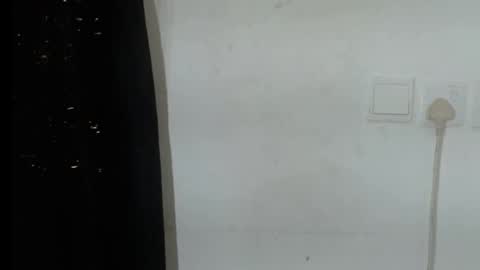 baddiebitchx online show from April 24, 12:40 pm