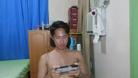 baggage00 online show from July 13, 12:36 am