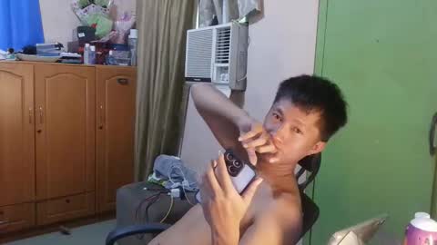 baggage00 online show from April 18, 6:48 am