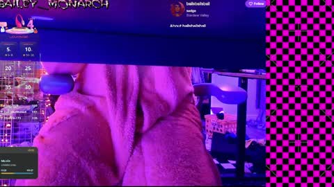 Bailey  online show from March 29, 9:11 am