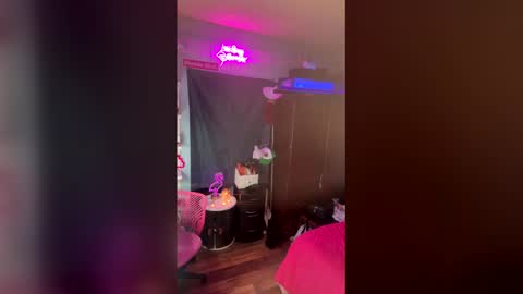 bambichnel777 online show from February 25, 6:17 am