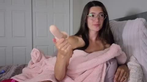 bambifarrina online show from July 18, 1:51 am