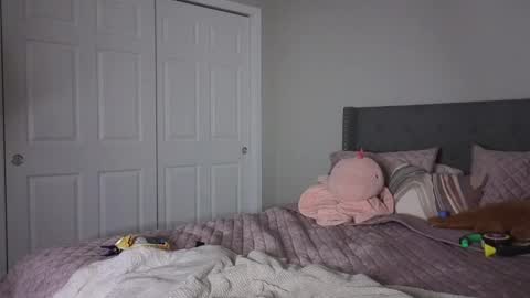 bambifarrina online show from October 18, 12:37 am