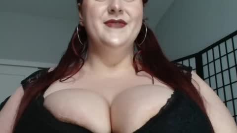 bambixxlynn online show from April 26, 12:41 am
