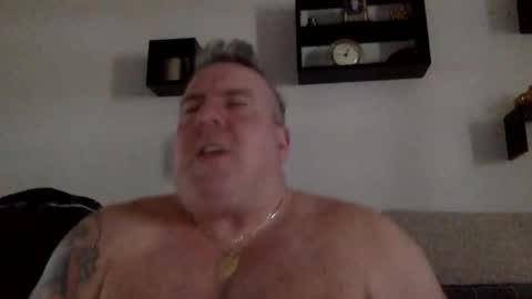 Snapshot of banana5289 chatting on March 9, 4:44 pm banana5289 online show from March 9, 4:44 pm