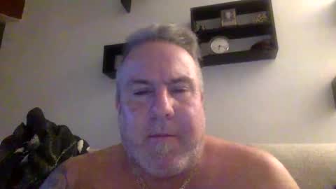 Snapshot of banana5289 chatting on February 13, 11:15 pm banana5289 online show from February 13, 11:15 pm