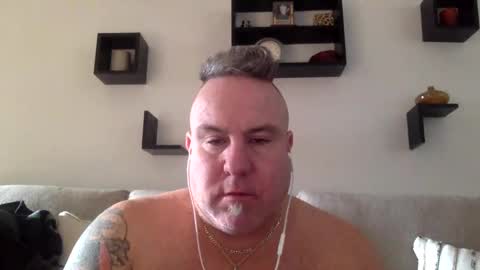 Snapshot of banana5289 chatting on February 22, 1:46 pm banana5289 online show from February 22, 1:46 pm