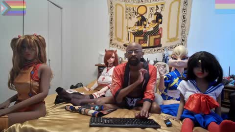 Snapshot of bandohusbando chatting on February 26, 8:25 pm Bando Husbando online show from February 26, 8:25 pm