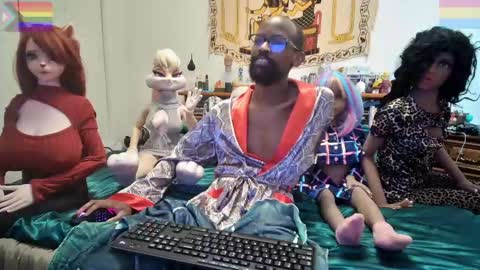 Snapshot of bandohusbando chatting on January 21, 11:02 pm Bando Husbando online show from January 21, 11:02 pm