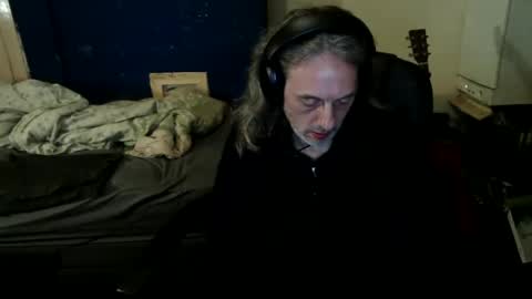 bangintoleather online show from June 7, 2:39 am