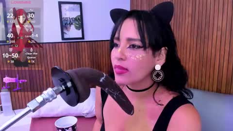 Snapshot of barbara_connor chatting on October 15, 4:16 am barbara_connor online show from October 15, 4:16 am