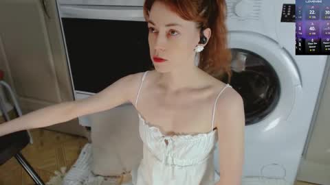 Snapshot of barbarian_girl chatting on October 7, 5:09 pm Amina online show from October 7, 5:09 pm