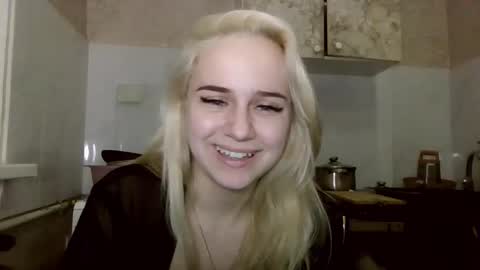 barbie___girl online show from January 17, 8:06 pm