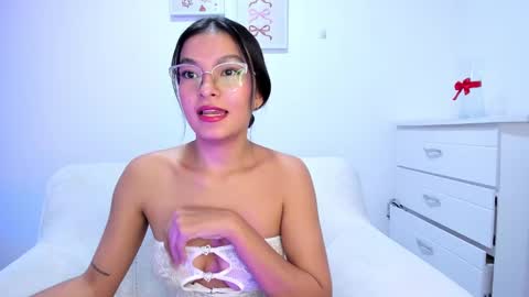  independet model online show from March 9, 3:11 am