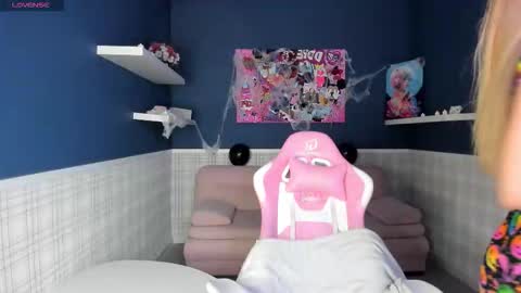 LisGTM2 Mon-Thu Sat 0100am-0700am online show from October 30, 12:44 am