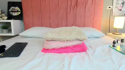 Barbie lorens online show from August 6, 1:09 pm