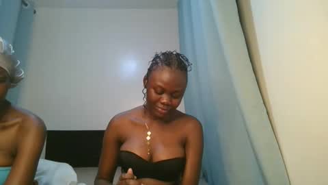 queen online show from February 1, 8:28 pm