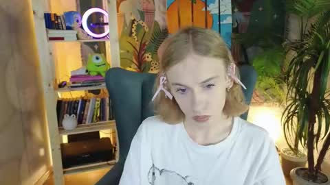 Snapshot of barbie_richy chatting on September 25, 12:34 pm barbie_richy online show from September 25, 12:34 pm