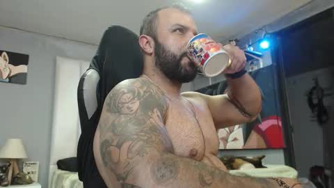 Snapshot of bardockroy_ chatting on October 11, 7:28 pm bardock online show from October 11, 7:28 pm