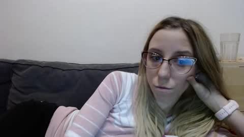 Lena online show from February 27, 6:33 pm