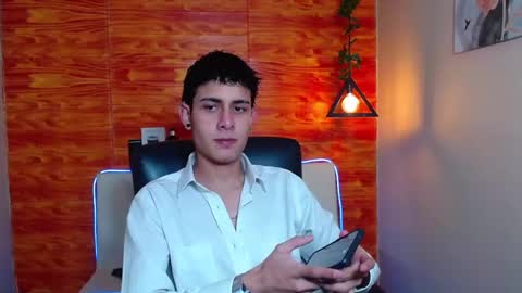 Snapshot of bastiaan_28 chatting on January 20, 10:51 am Bastian online show from January 20, 10:51 am