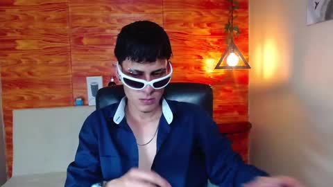 Snapshot of bastiaan_28 chatting on February 10, 1:46 am Bastian online show from February 10, 1:46 am