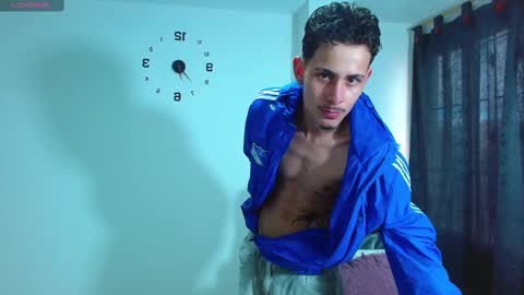 Snapshot of bastiaan_28 chatting on October 3, 8:39 pm Bastian online show from October 3, 8:39 pm
